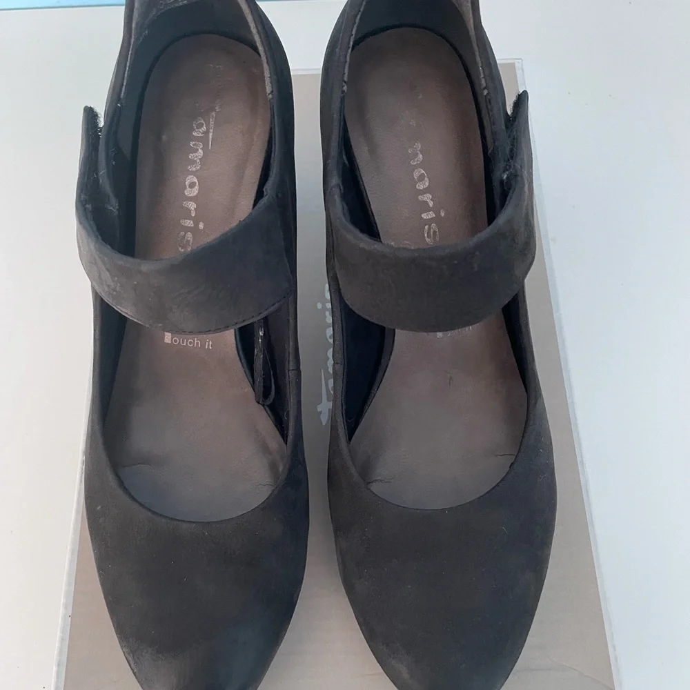 TAMARIS Wortman black suede/oiled leather shoes size 7.5 (38 EU) - Picture 3 of 6